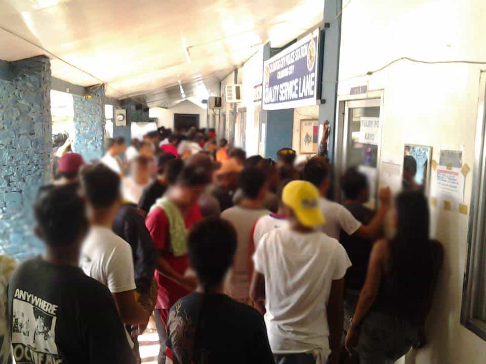 scared-drug-dealers-surrender-3