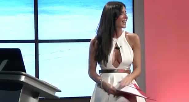 Barbara Francesca Ovieni italian news presenter wardrobe malfunction 2