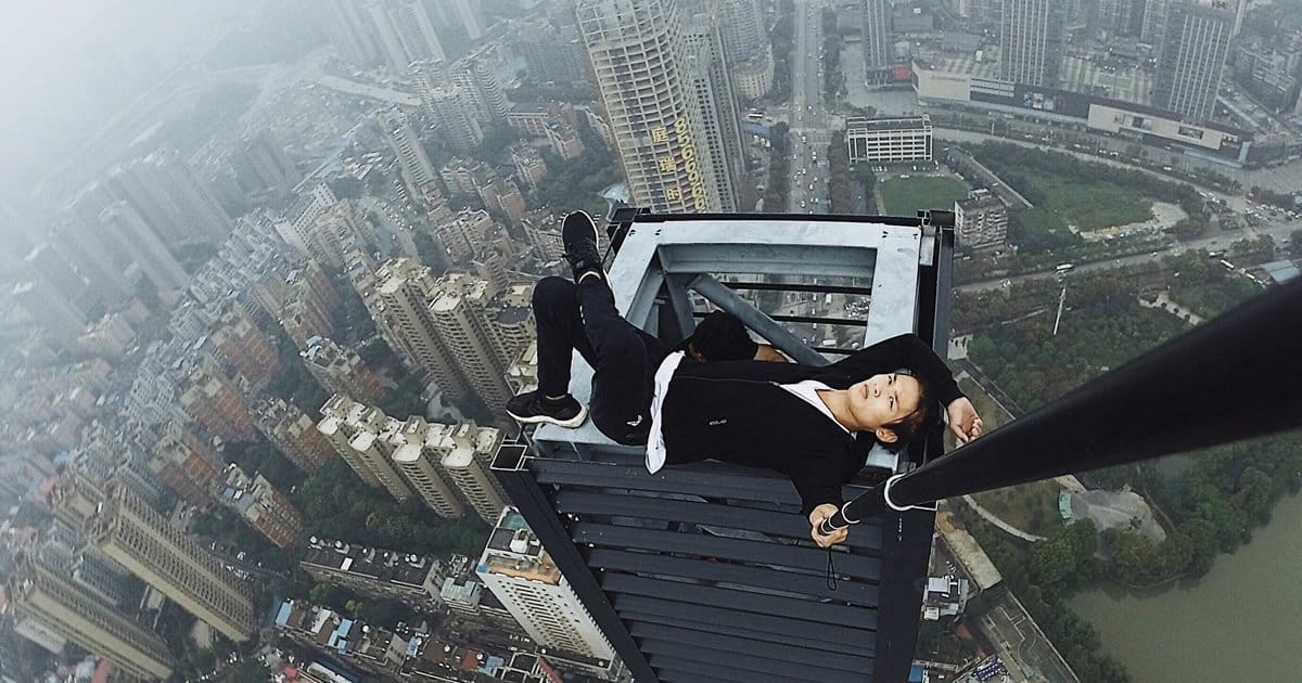 daredevil-falls-china-death-featured