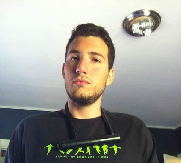 People Experiencing Worst Day Ever 33