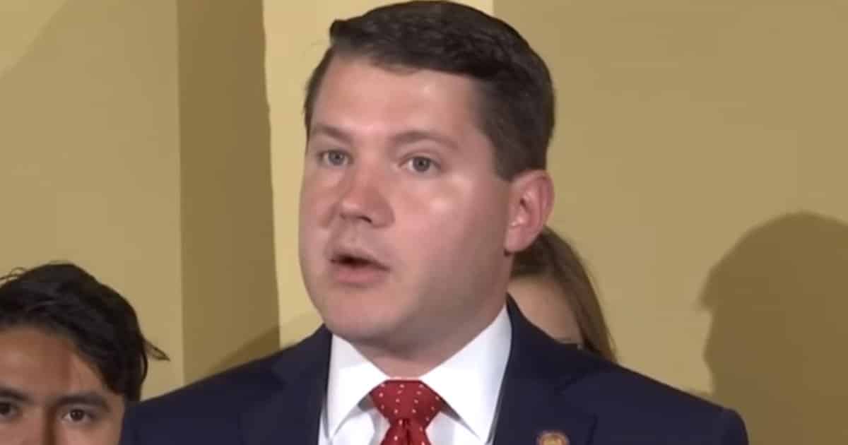 anti-lgbt-lawmaker-resigns-featured