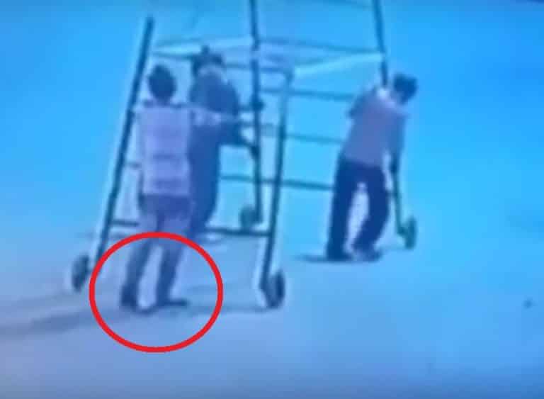 Man Catches Fire After Ladder Gets Entangled In The Power Line – Elite ...