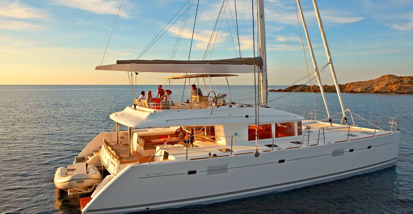 Celebrate-Life-With-Luxury-Yachts-In-Go11